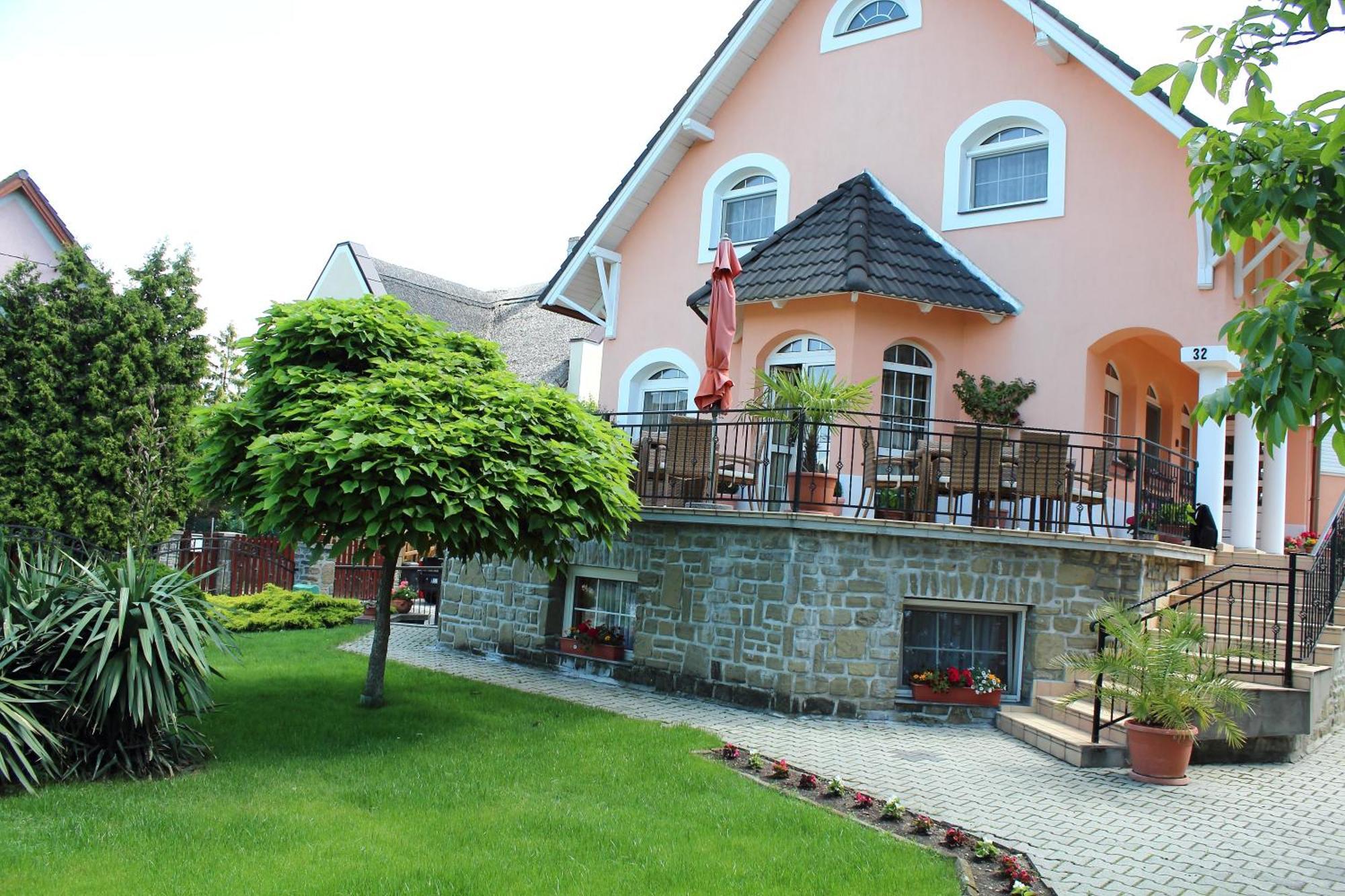 Barackvirag Vendeghaz Hotel Tihany Exterior photo